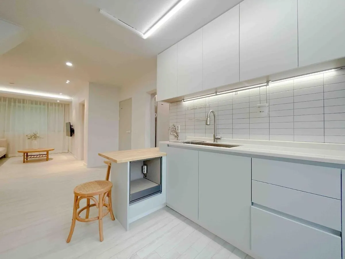 Designer Cozy 3Br House In Hongdae Apartment Seoul