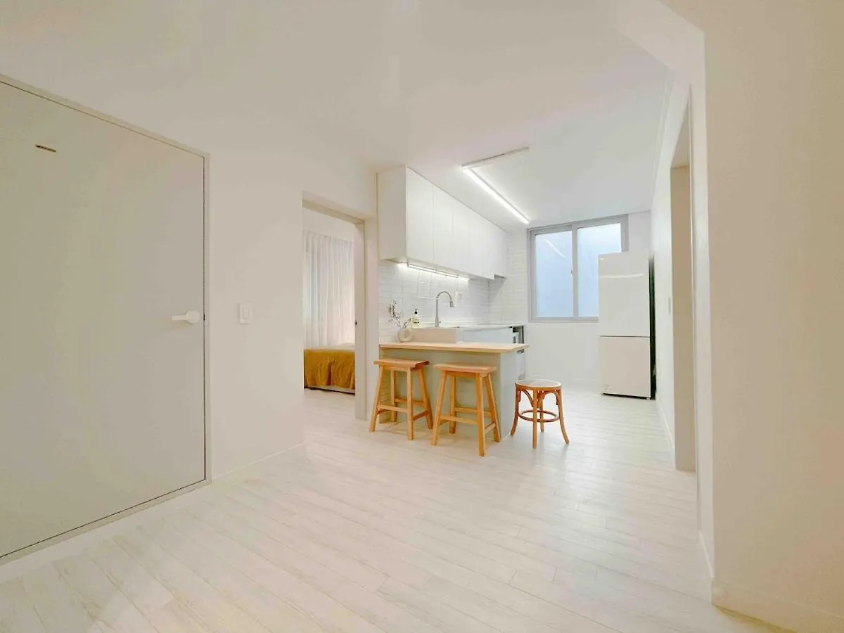 ソウル特別市Designer Cozy 3Br House In Hongdaeアパートメント ソウル特別市