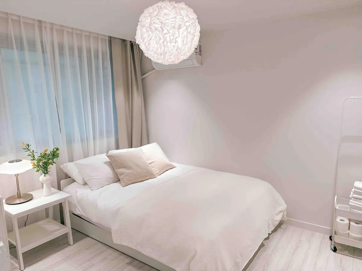 ソウル特別市Designer Cozy 3Br House In Hongdaeアパートメント アパート ソウル特別市
